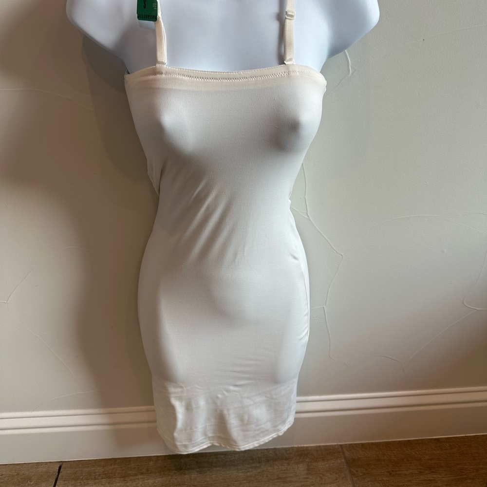 NWT Vassarette white Slip Dress - Small - Picture 3 of 6